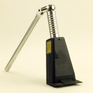 Mechanical Mini Gap Flange Spreader capable of producing 5 Tons of joint seperation force